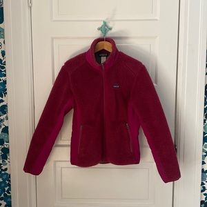 Patagonia zip-front Sherpa fleece in cute shade of berry